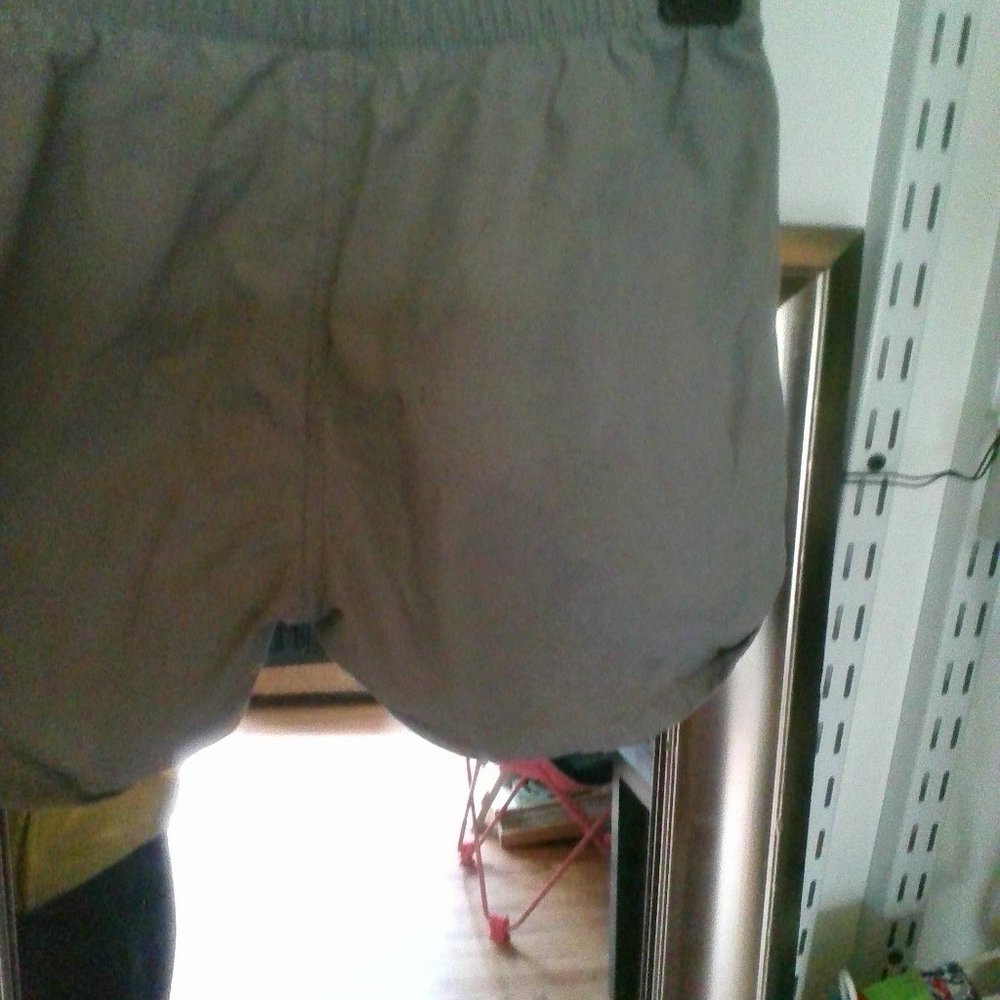 Gray pants - Picture 3 of 5